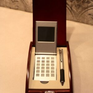 Mahogany pen and calculator box set