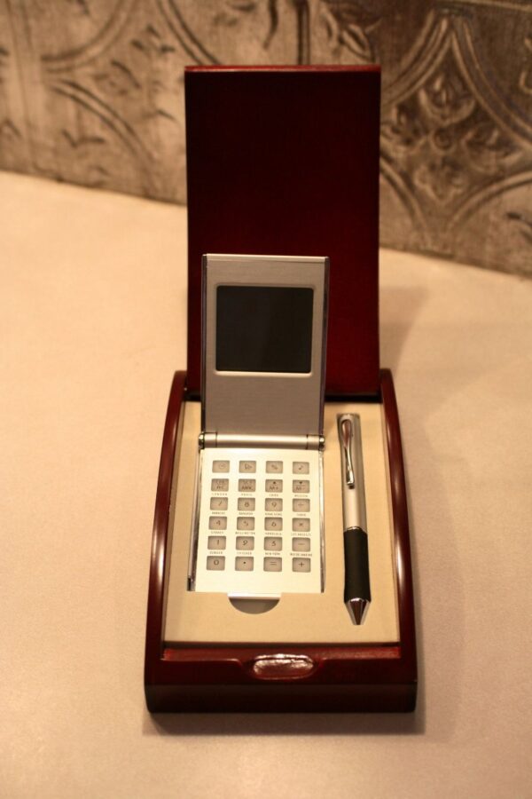 Mahogany pen and calculator box set